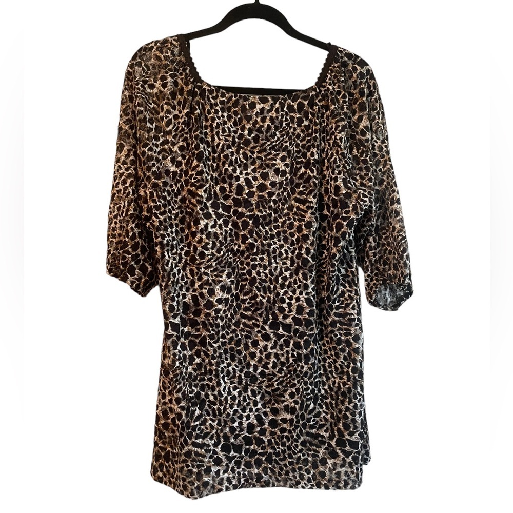 Fashion Bug woman’s leopard print 3/4 sleeve top, size 14/16 - Picture 3 of 6